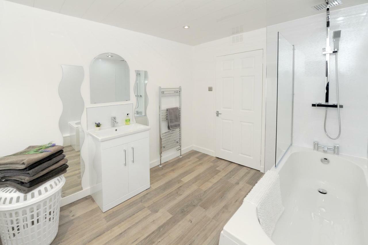 Three Bedroom Spacious House Stirling Exterior foto